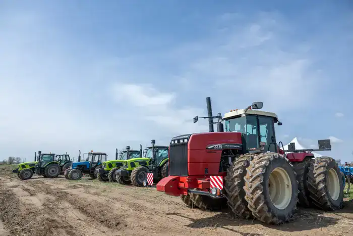 В области Жетісу в этом году уровень обновления сельхозтехники составит 8% (3)