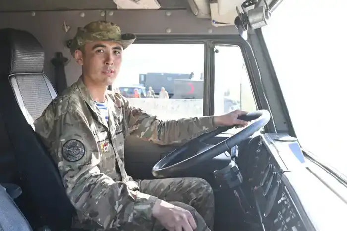 Контрольная проверка: в Вооруженных силах подводят итоги зимнего периода обучения (6)