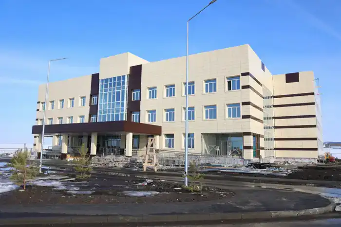 Завершение строительства поликлиники на 250 посещений в поселке Заречный