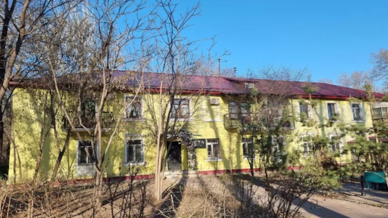 Установка памятной таблички Жириновскому в Алматы: символ культурной связи между Россией и Казахстаном