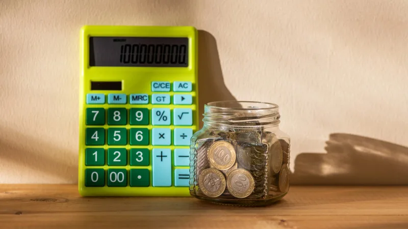 Казахстан пересматривает формулу расчёта пенсионных накоплений: новый подход к порогам достаточности