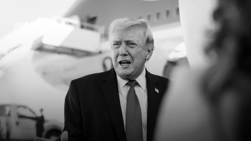 Президент США Дональд Трамп объявил о приостановке ударов по энергетическим объектам Ирана на 10 дней, до 6 апреля, сообщает Tengrinews.kz.