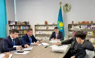 Прием граждан в Туркестане: жители озвучили проблемы с землей и господдержкой