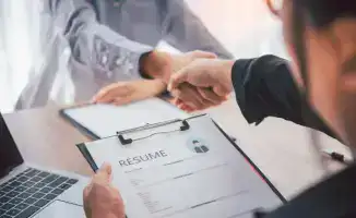 Казахстанцы смогут легально работать в Южной Корее