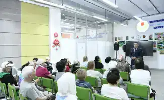 встреча с полицией о киберпреступности и интернет-мошенничестве для пожилых жителей Алматы