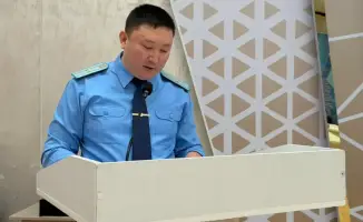 Обсуждение вопросов защиты прав подростков и безопасности в школах на круглом столе в Астане