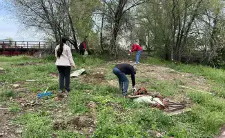 Сотрудники Eco Almaty вывезли свыше 25 кубометров мусора в ходе субботника в Алматы