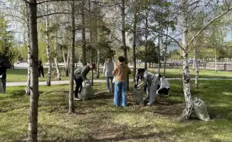 Дипломаты Казахстана: чистота начинается с нас!