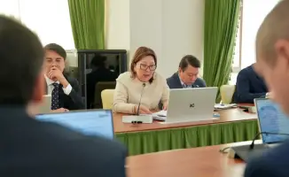 Минтруд обсуждает новые подходы к защите трудовых прав молодежи на основе исследования РНИИОТ