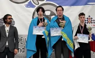 Даниял Сапенов из Караганды завоевал серебро на юниорском чемпионате мира по шахматам, а Казахстанская команда показала выдающийся результат с 21 медалью.