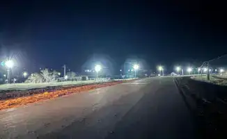 Установка уличного освещения в селе Гастелло улучшает безопасность и комфорт жителей