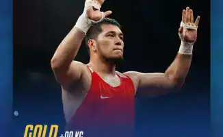 Айбек Оралбай завоевал третье золото на чемпионате Азии
