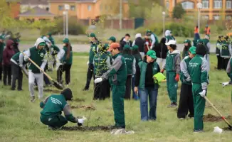 В Актюбинской области более 21 тысячи человек высадили 10 тысяч деревьев в рамках республиканской акции