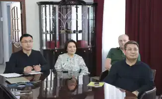 Обсуждение устойчивого развития и инноваций в автоиндустрии на круглом столе в ВКО