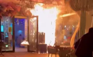 Поздравление с днем рождения в ресторане Алматы обернулось штрафом из-за возгорания