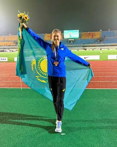 Легкоатлетка Елизавета Матвеева выиграла «бронзу» чемпионата Азии по прыжкам (2)