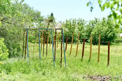 Аким области осмотрел здание бывшего детского дома в селе Науалы (9)