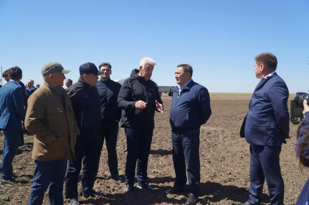 В Есильском районе обсудили ход посевной и развитие сельхозотрасли (7)