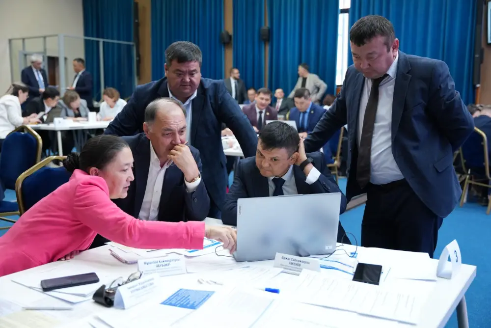 Центральная избирательная комиссия Республики Казахстан провела республиканский семинар по совершенствованию системы электорального обучения (3)