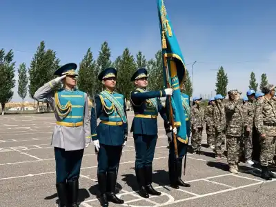 В Астане прошел военно-патриотический сбор молодежи «Айбын-2026» (9)