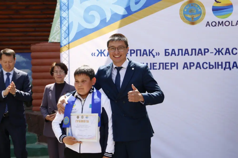 В Акмолинской области прошёл II областной слёт движения «Жас ұрпақ» (6)