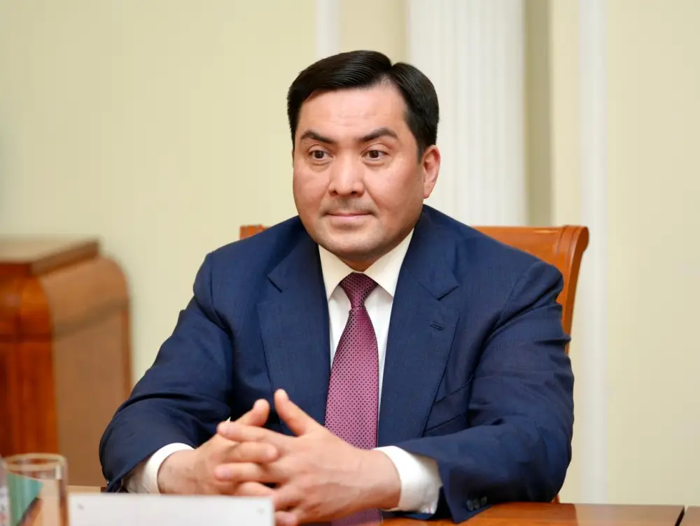 Министр энергетики РК Ерлан Аккенженов обсудил глобальные энергетические тренды с S&P Global