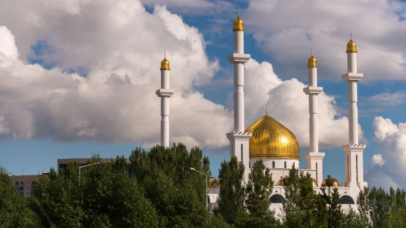 Курбан айт 2026: Казахстан готовится к празднику с традиционными жертвоприношениями и семейными встречами
