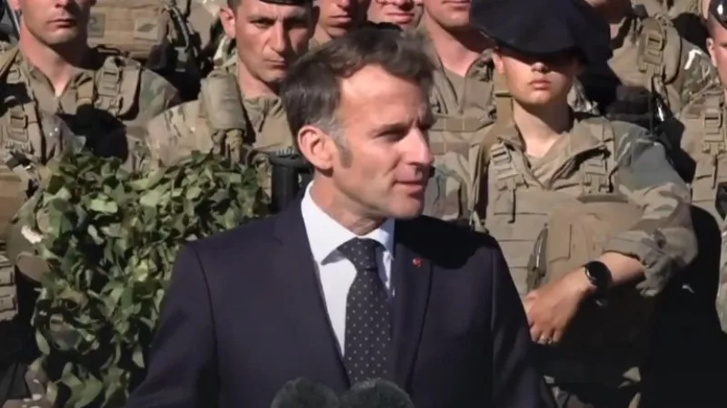 Макрон призвал снять блокаду Ормузского пролива немедленно и безоговорочно
