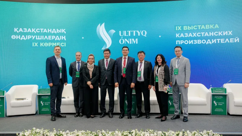 Halyk Bank стал генеральным спонсором IX ежегодной выставки отечественных производителей Ulttyq Ónim 2026, которая открылась в Астане и стала крупнейшей за всю историю проведения. Это событие подчеркивает поддержку казахстанских производителей и развитие 