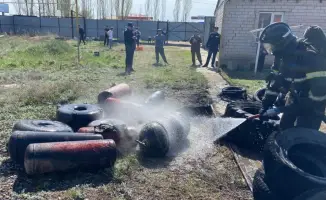 Спасатели МЧС успешно эвакуировали более 600 газовых баллонов из зон пожаров в 2026 году