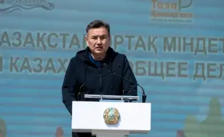 Выпускники Усть-Каменогорска высадили 2,5 тысячи деревьев в рамках акции "Таза Қазақстан"