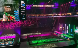 Зрители активно поддерживают команды на международном турнире PGL Astana 2026, собравшем около 16 тысяч зрителей за два дня