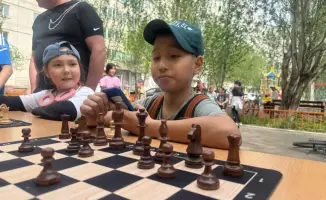 Шахматы в Астане: борьба за кубки и медали!