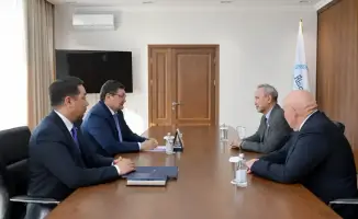 Спорт как мост: Аким области обсуждает будущее мини-футбола в Семее