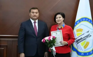 Референдумға қатысушыларды марапаттау: азаматтық белсенділіктің ынталандыруы