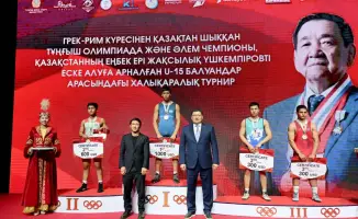 В Семее завершился международный турнир по греко-римской борьбе среди юношей U-15