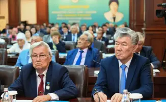Научно-познавательная конференция 80-летию Алмагуль Божановой в Кызылординской области