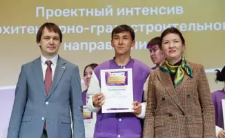 Ученик из Отырарского района получил специальную награду на международном саммите талантов в Астане