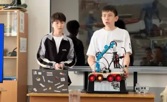 Карагандинские школьники создали роботов для спасения