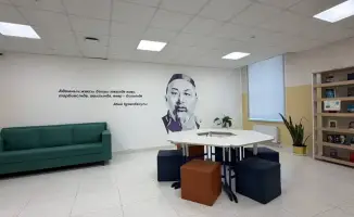 Выпускники Акмолинской области отмечают завершение учебного года и достижения в образовании