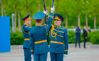 Грандиозный плац-концерт в Астане 7 Мая с робопсами дронами и военной техникой