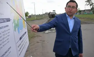 Аким области Асаин Байханов проверяет ход весенне-полевой кампании в Иртышском районе