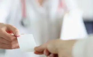 Указание ИИН в чеках за медуслуги: как нововведение Минфина повлияет на казахстанцев и их доступ к медицинской помощи