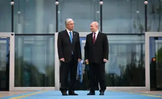 Путин в Казахстане: тигры, дубы и люди на первом плане