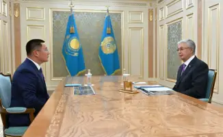 Токаев встречает нового акима Павлодарской области Асаина Байханова: шаг к укреплению местного управления в Казахстане