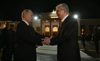 Токаев проводил Путина в аэропорту Астаны: завершение визита