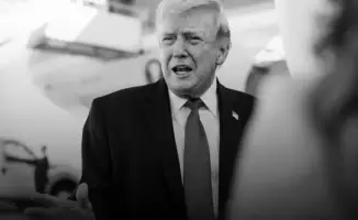 Президент США Дональд Трамп раскритиковал канцлера Германии Фридриха Мерца за его позицию по Ирану, выразив недовольство в связи с различиями в подходах к иранской ядерной программе и международной политике.