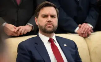 Трамп оставил вице-президенту 'письмо на случай апокалипсиса': инструкции, которые могут изменить ход истории