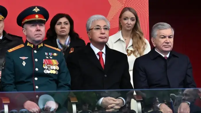 Токаев на параде: Казахстан и Россия в едином строю