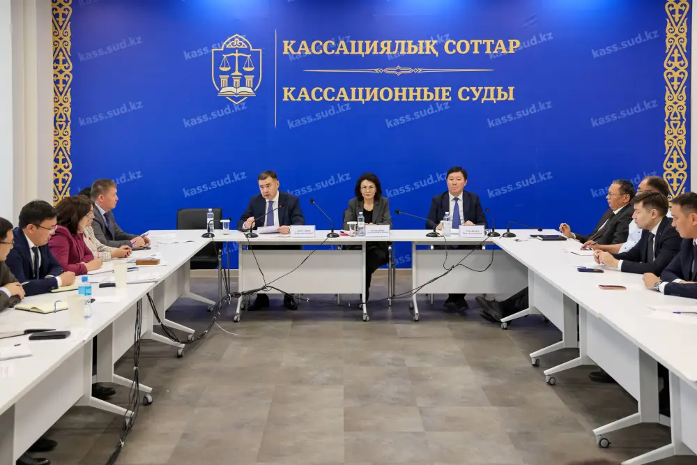 Повышение квалификации судей специализированных административных судов: шаг к улучшению административной юстиции